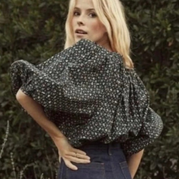 Dôen Jeanne Top in Mirbeau’s Garden - Picture 2 of 5